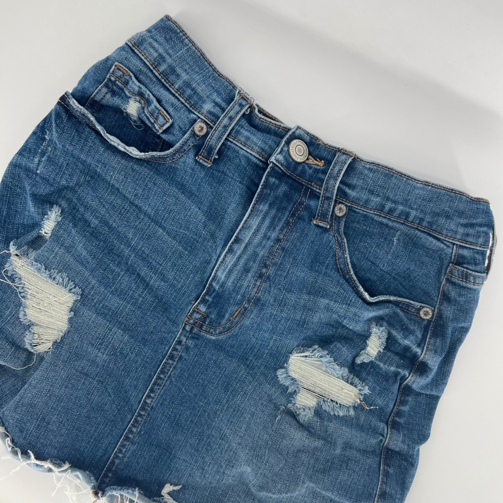 AERO High Rise Distressed Denim Mini Skirt Raw Hem Women's Size 2